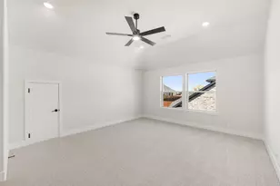 1027 Emerald Trce Dr, Justin, TX 76247 - Photo 28