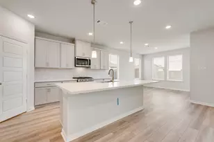 512 Marcus Ln, Crowley, TX 76036 - Photo 2