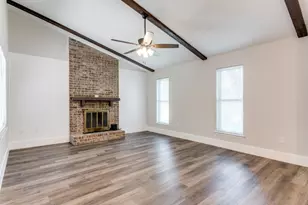 1607 Glenhill Ln, Lewisville, TX 75077 - Photo 2