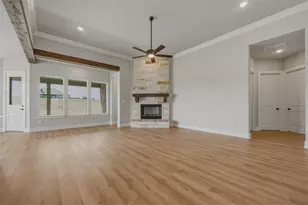 715 Water Side Dr, Van Alstyne, TX 75495 - Photo 6