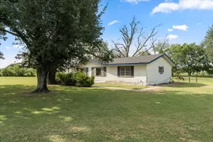 101 SE County Road 2240, Corsicana, TX 75109 - Photo 2