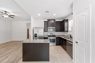 7707 Boulder Sunstone Ln, Conroe, TX 77304 - Photo 8