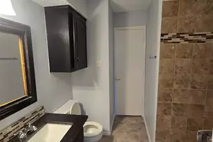 1613 S Bent Tree Trail, Grand Prairie, TX 75052 - Photo 6