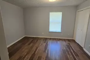 1613 S Bent Tree Trail, Grand Prairie, TX 75052 - Photo 4