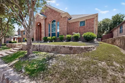 404 Castle Street, DeSoto, TX 75115 - Photo 2