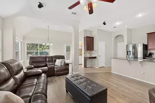 404 Castle St, DeSoto, TX 75115 - Photo 8