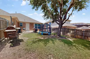 404 Castle St, DeSoto, TX 75115 - Photo 34