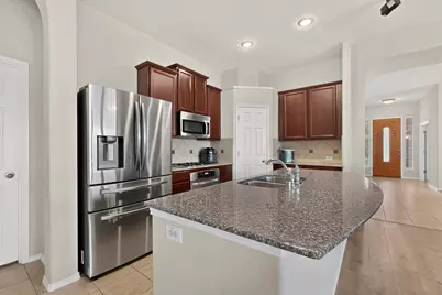 404 Castle Street, DeSoto, TX 75115 - Photo 12