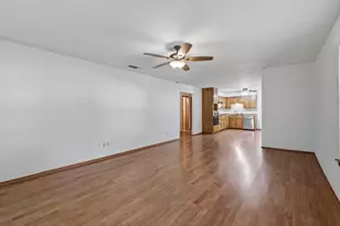 1406 S Elm St, Weatherford, TX 76086 - Photo 4