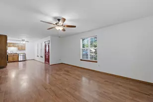 1406 S Elm St, Weatherford, TX 76086 - Photo 8