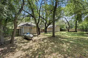 14213 Wagner Dr, Woodway, TX 76712 - Photo 18