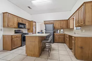 14213 Wagner Dr, Woodway, TX 76712 - Photo 6
