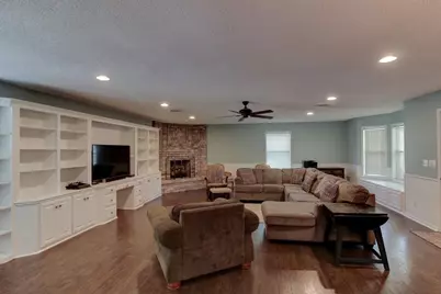 1911 Cypress Court, Gainesville, TX 76240 - Photo 12