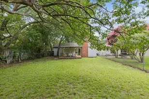 411 W Taylor St, Sherman, TX 75092 - Photo 26