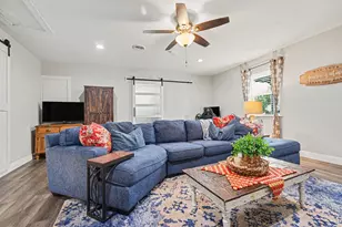 9324 Clearwater Dr, Dallas, TX 75243 - Photo 16