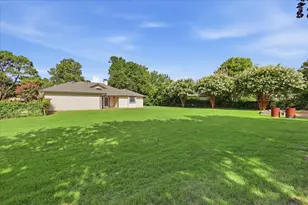205 N Forest Ln, Double Oak, TX 75077 - Photo 2