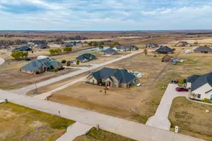 7320 Spring Ranch Ct, Godley, TX 76044 - Photo 18