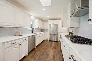 7718 Arborside Dr, Dallas, TX 75231 - Photo 10