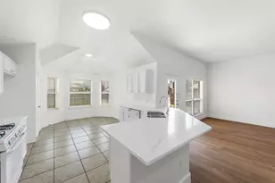 3004 Sweetleaf Dr, Little Elm, TX 75068 - Photo 4
