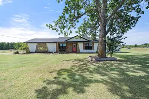 2003 Hamilton Ln, Corsicana, TX 75109 - Photo 1