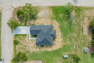 614 W Wheeler St, Breckenridge, TX 76424 - Photo 32