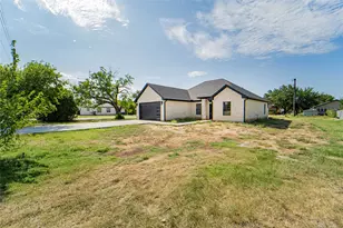 614 W Wheeler St, Breckenridge, TX 76424 - Photo 26