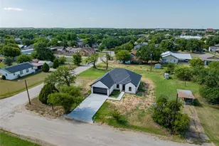 614 W Wheeler St, Breckenridge, TX 76424 - Photo 28