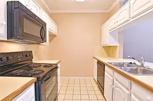 145 E Windsor Dr, Denton, TX 76209 - Photo 10