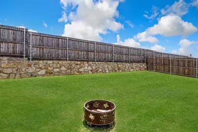 2101 Winding Creek Way, Denton, TX 76208 - Photo 32