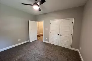 505 S Sky Ct, Granbury, TX 76049 - Photo 16