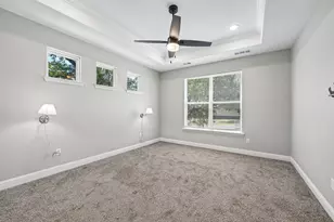505 S Sky Ct, Granbury, TX 76049 - Photo 10