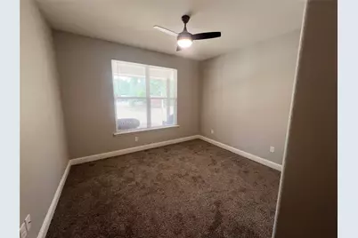 505 S Sky Court, Granbury, TX 76049 - Photo 10
