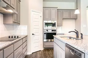 [Address not provided], Grand Prairie, TX 75052 - Photo 12