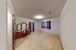 2138 Wellington Dr, Grand Prairie, TX 75051 - Photo 8