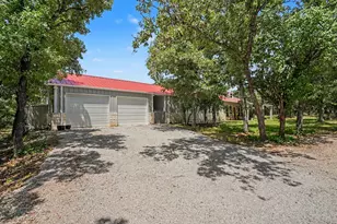 125 Rolling Hills Blvd, Alvord, TX 76225 - Photo 1
