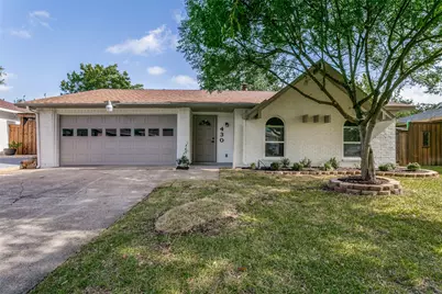 430 E Grenoble Drive, Grand Prairie, TX 75052 - Photo 2
