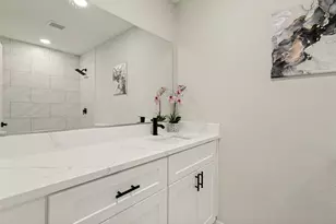 430 E Grenoble Dr, Grand Prairie, TX 75052 - Photo 14