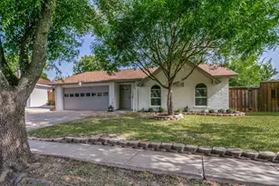 430 E Grenoble Dr, Grand Prairie, TX 75052 - Photo 1