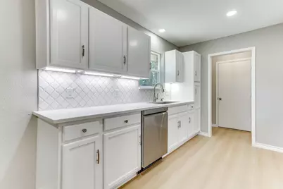 2709 Springbrooke Drive, Hurst, TX 76054 - Photo 20