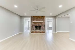 2709 Springbrooke Dr, Hurst, TX 76054 - Photo 6