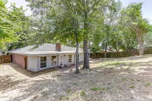 2709 Springbrooke Dr, Hurst, TX 76054 - Photo 36