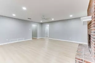 2709 Springbrooke Dr, Hurst, TX 76054 - Photo 8
