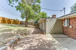2709 Springbrooke Dr, Hurst, TX 76054 - Photo 40