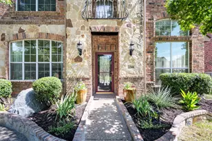 2344 Chenault Dr, Frisco, TX 75033 - Photo 2