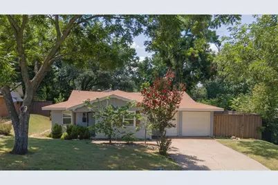 7362 Robinhood Lane, Fort Worth, TX 76112 - Photo 1