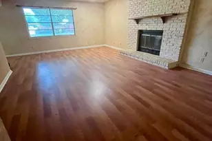 723 Walnut St, Duncanville, TX 75116 - Photo 2