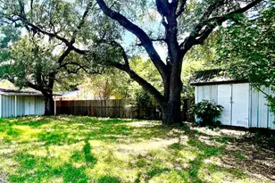 723 Walnut St, Duncanville, TX 75116 - Photo 22