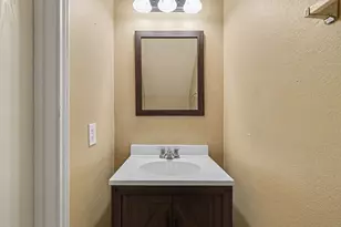 2020 Cardinal Ln, Lewisville, TX 75077 - Photo 14