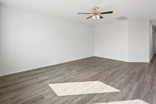 8426 Everly Dr, Garland, TX 75043 - Photo 12