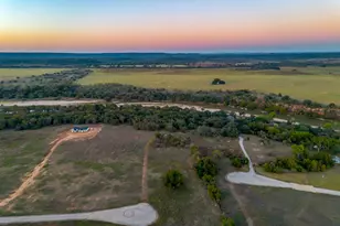 51 Cattle Trail Trail, Palo Pinto, TX 76484 - Photo 32